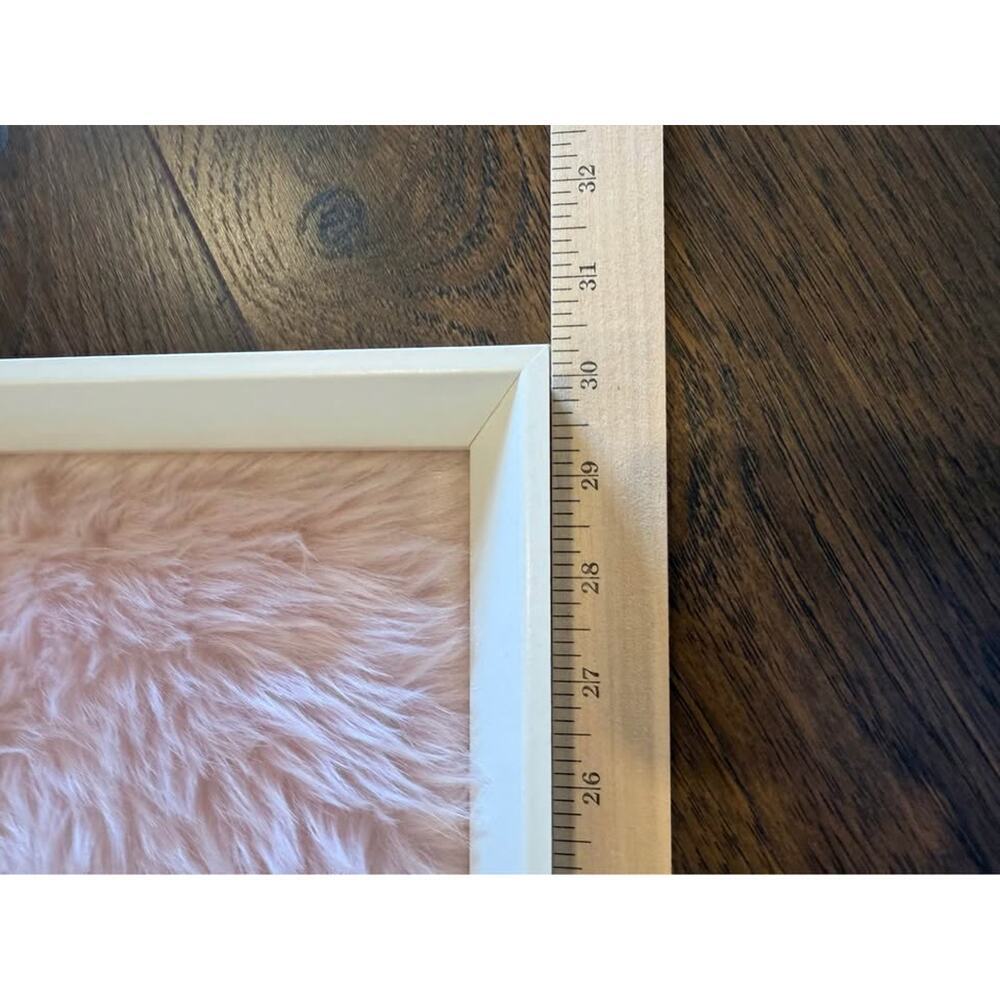 Faux Fur bulletin board - Picture 2 of 4